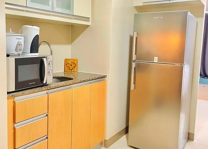 Thompson Suites - 2 Beds, One Uptown Residences - Xbox & Netflix